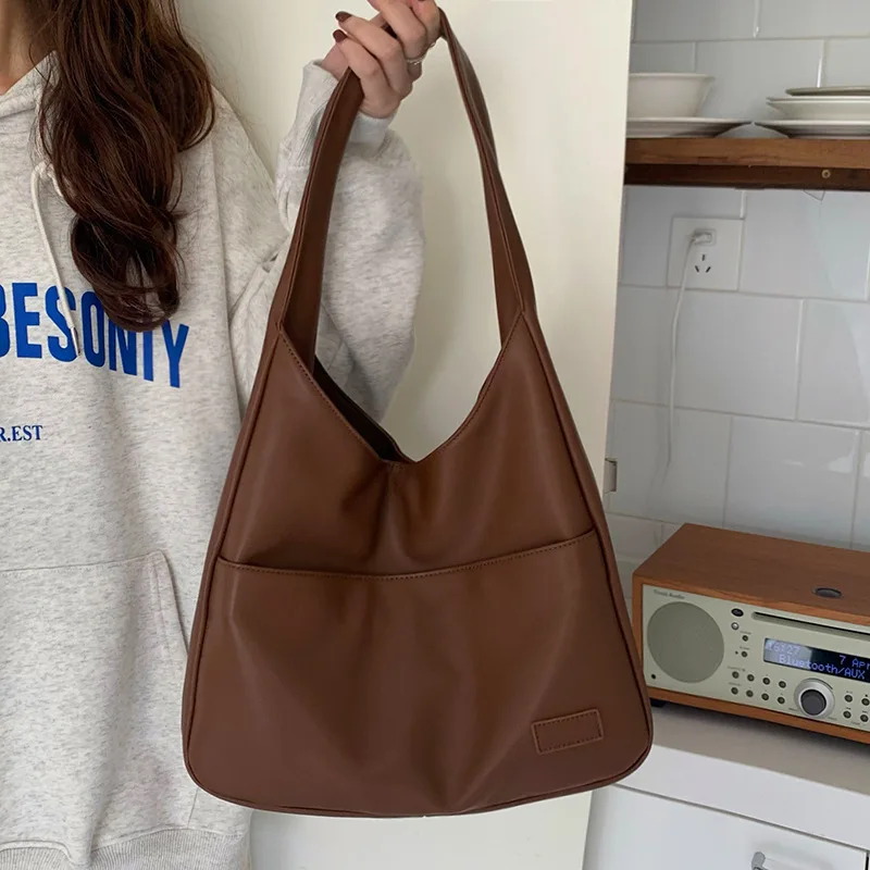 Large-capacity bag for women 2024 autumn and winter retro new casual work clothing college student class shoulder bag tote