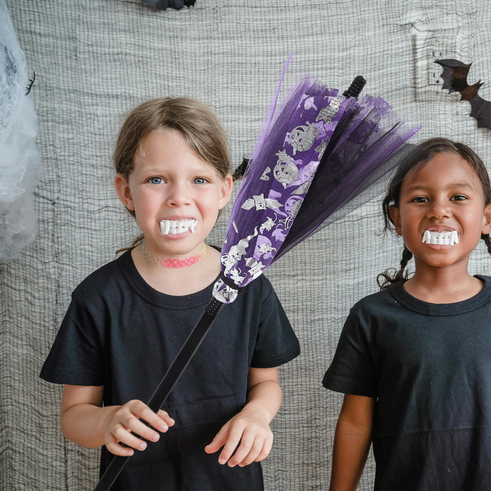 

Detachable Halloween Witch Mini Broom Costume Party Decor Toddler Plastic Broomstick Wizard Staff Cosplay Decoration