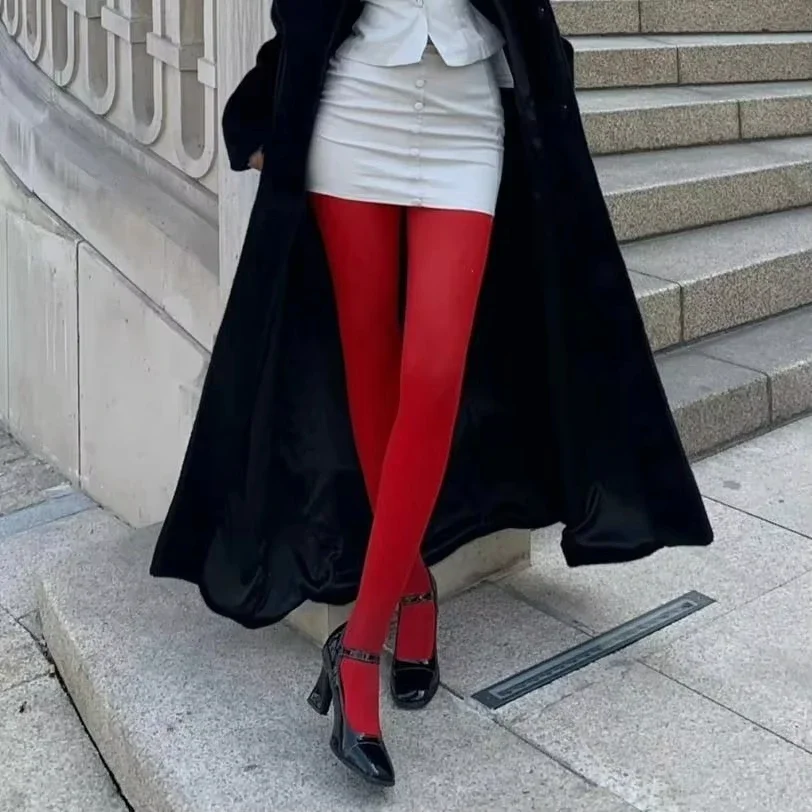 Retro vermelho meia-calça feminina exterior usar meias de veludo magros calças para este ano calças de fundo de plástico apertadas