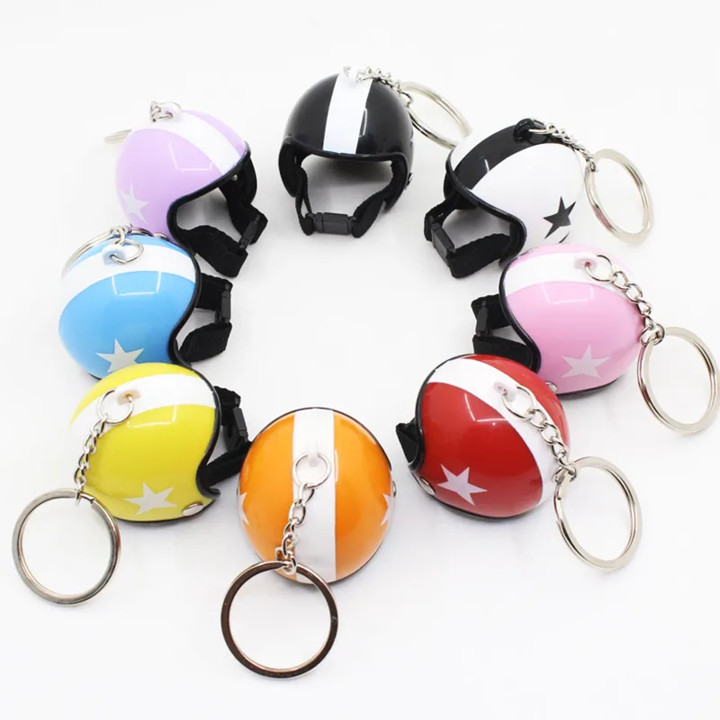 Motorcycle Club Helmets Keychain Souvernir Metal Rings Key Chains Bags Pendant Car Interior Ornament Keyrings Fans Gift Creative