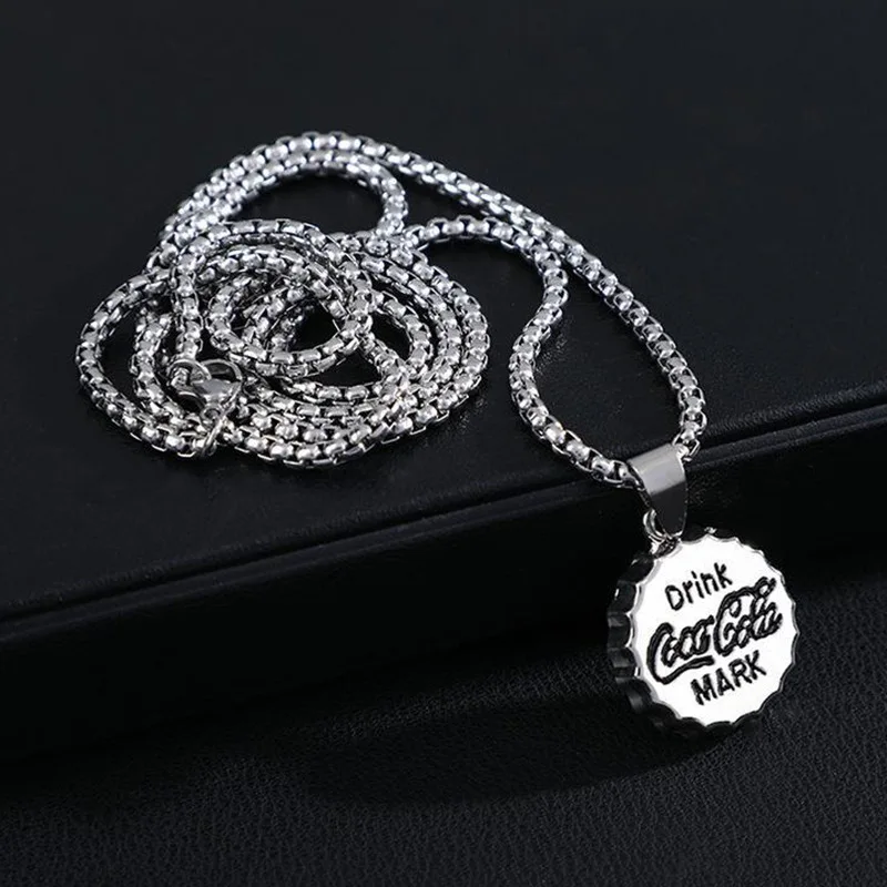 Net Celebrity Hip-hop Coke Bottle Cap Pendant Necklace Tide Men And Women Street Fashion Personality Letter Necklace Choker