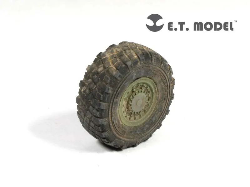 

ET Model 1/35 ER35-017 US ARMY LAV Weighted Road Wheels(Wide)