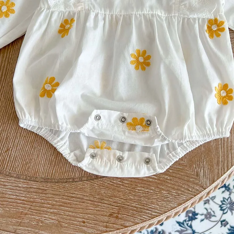 Macacão princesa manga comprida para bebês, roupas de primavera, macacão bordado margarida doce, criança infantil, coreano Onesie, 0-2T, 2024