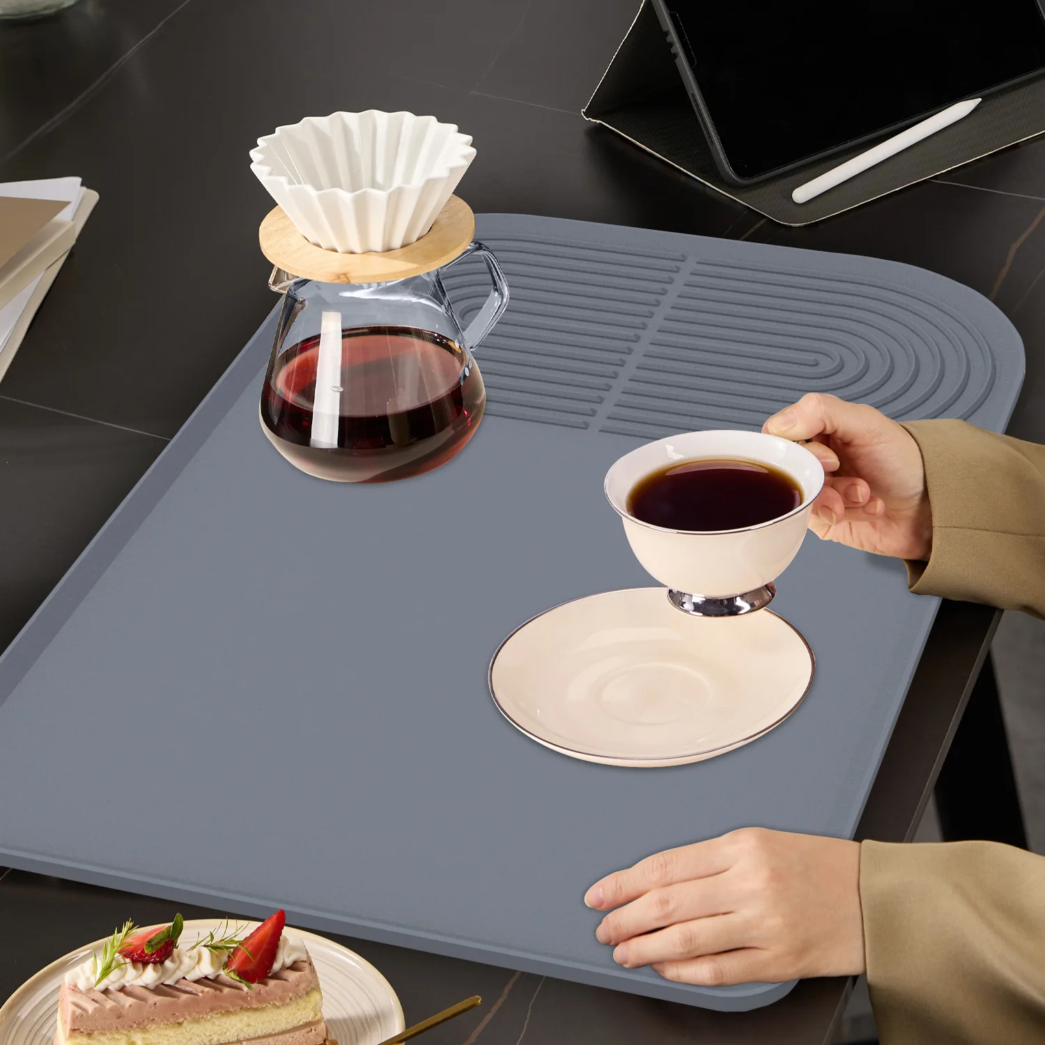 Estera de silicona para máquina de café, mostrador de Bar, mesa de comedor, bandeja de drenaje grande antideslizante y aislante térmico, estera de secado para tazas de café