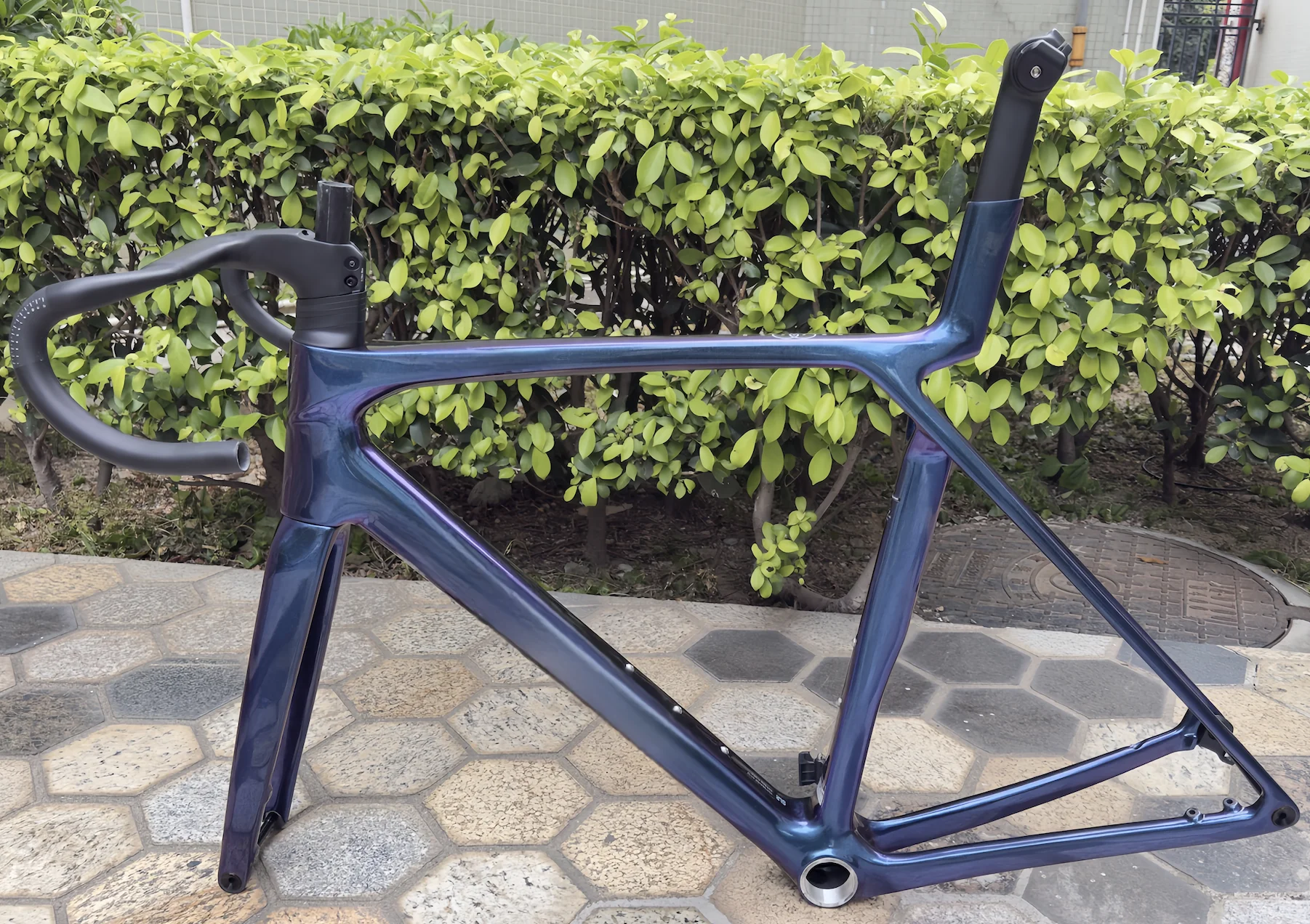 2024 new SLRgen8 700c carbon fiber frame, full internal wiring, custom paint, support DPD shipping