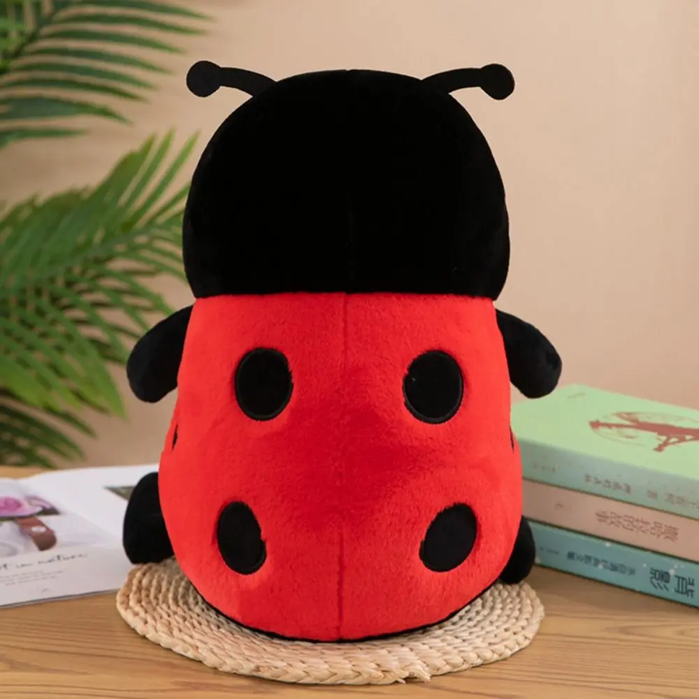 แมลง Coccinellidae ของเล่นตุ๊กตาสัตว์ Rouge Ladybird ตุ๊กตาตุ๊กตาการ์ตูน 3D ตาจําลองแมลงตุ๊กตาของเล่น