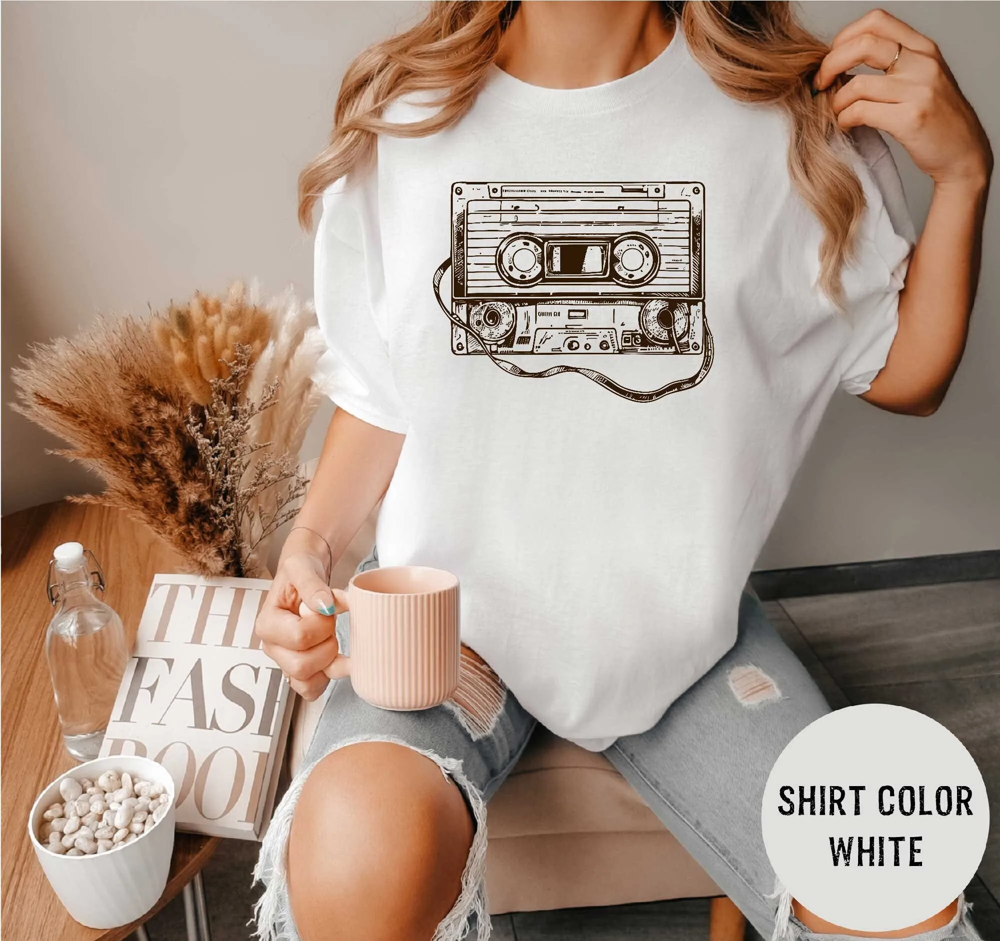 

Футболка с кассетной лентой в стиле ретро 80-х годов, смешанные комфортные цвета, винтажная музыка