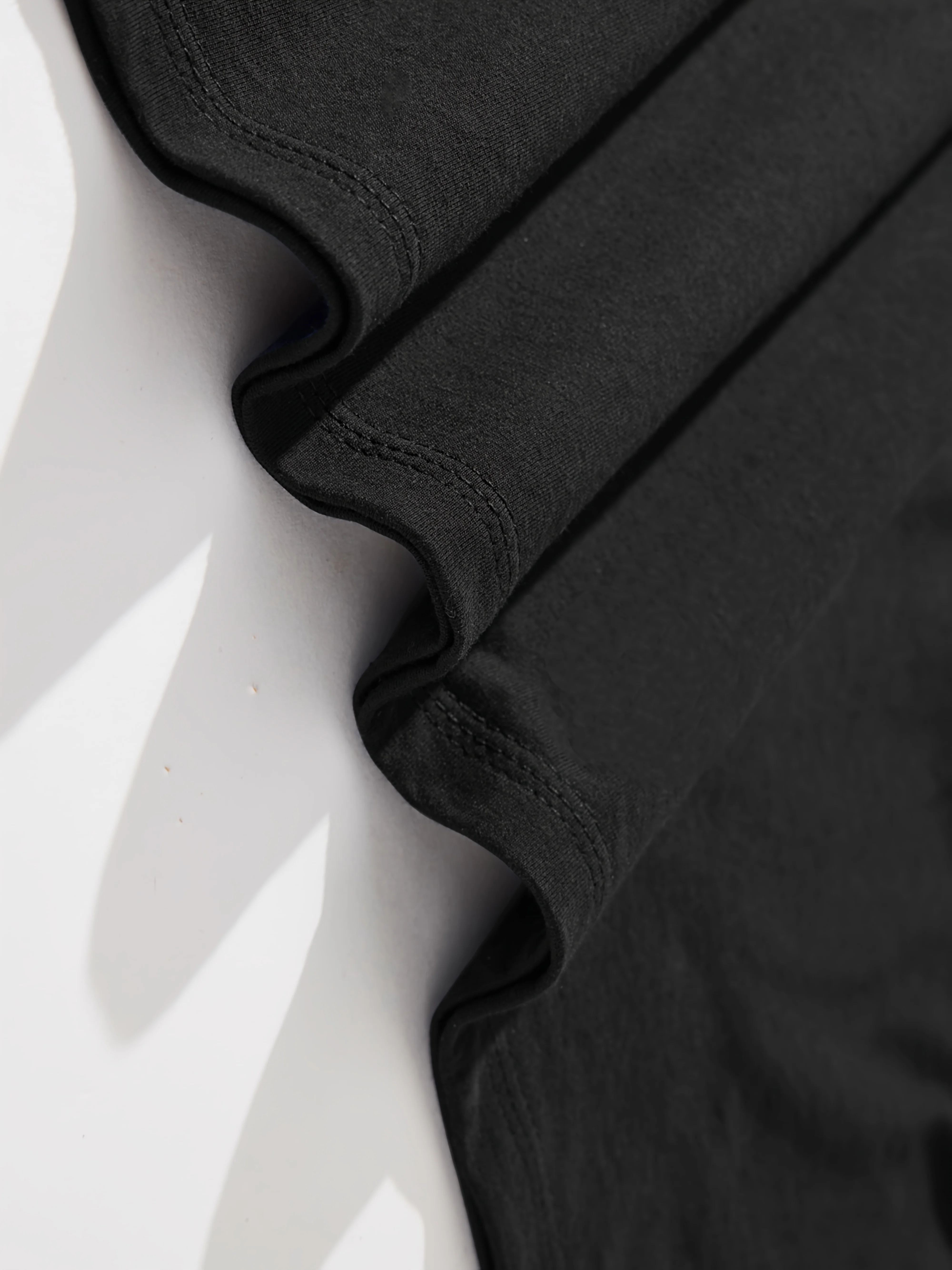 تي شيرت رجالي بأكمام قصيرة يتميز بتصميم مغامرة صيفية مع Gagarin وLika