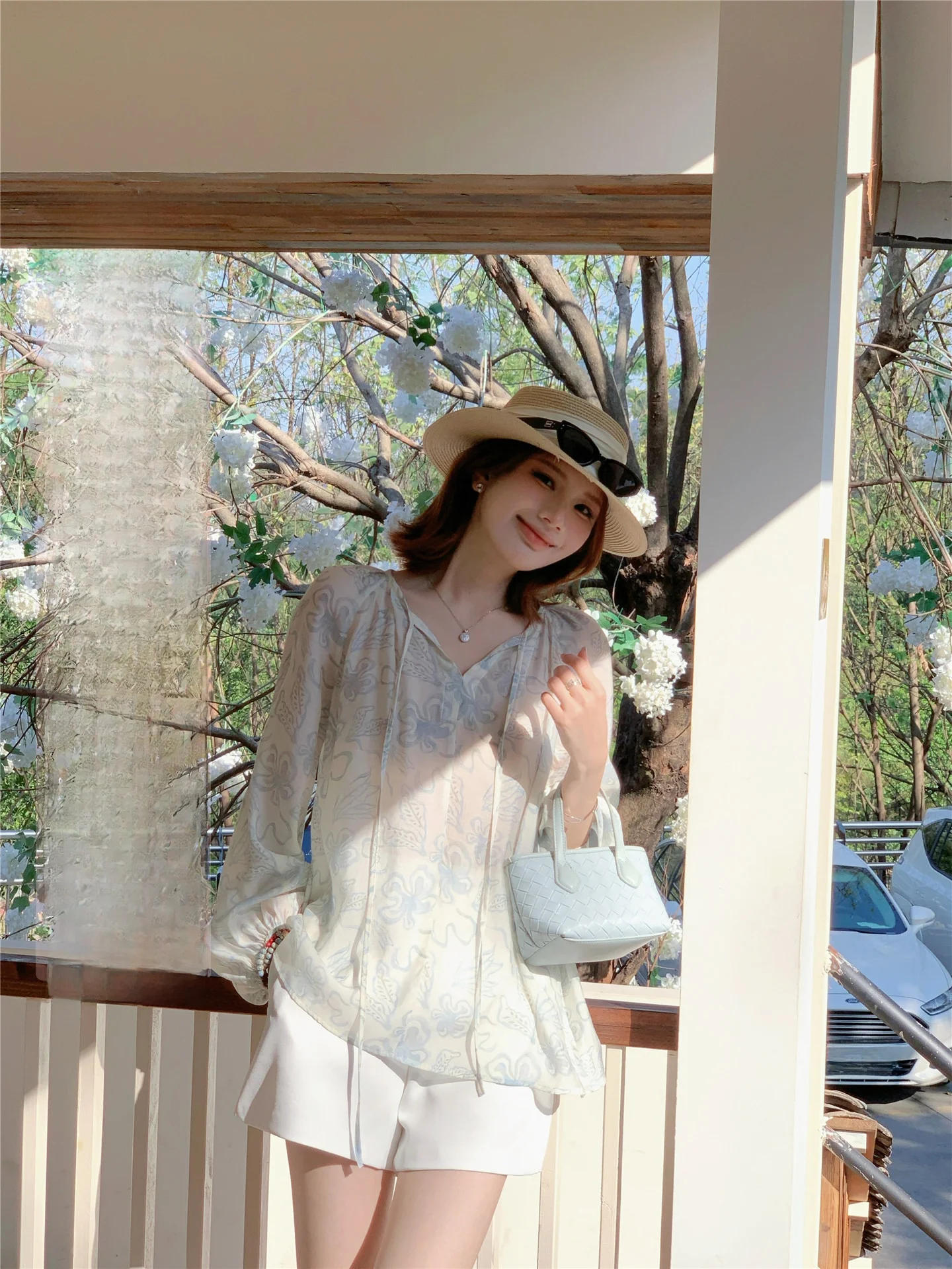 

Элегантная тонкая шифоновая рубашка с цветочным принтом и защитой от солнца, женская модная весенне-летняя рубашка в корейском стиле, свободный крой, с длинными рукавами