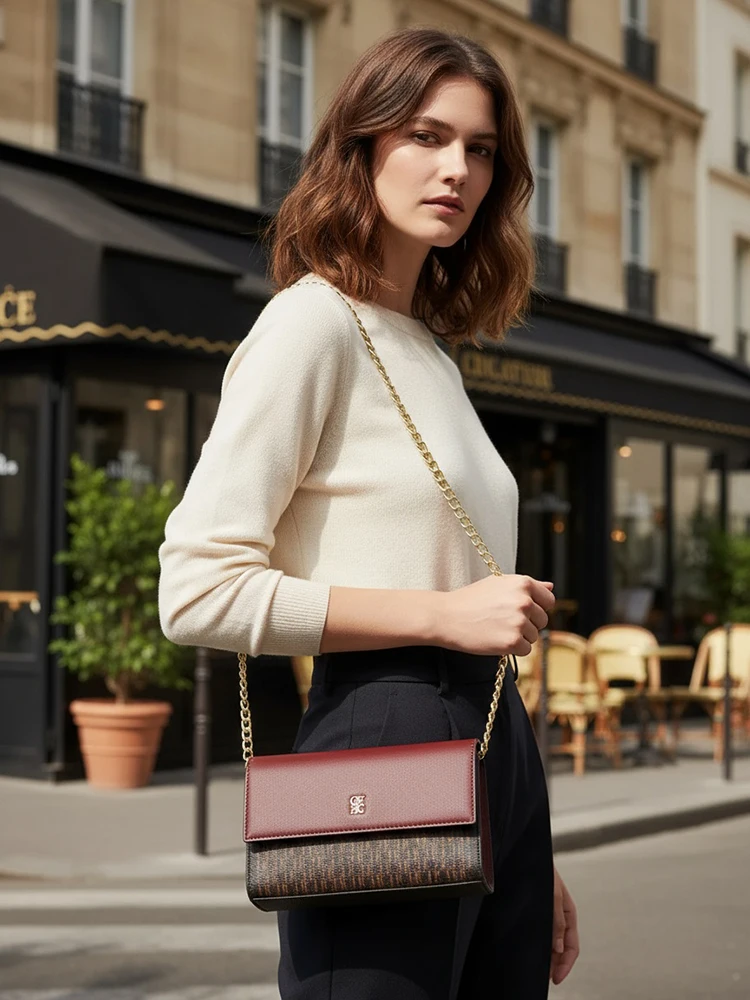 

CH Fashion Solid Color Design Women's Crossbody Bag Letter Logo High Quality PU Material Women's Crossbody Bag