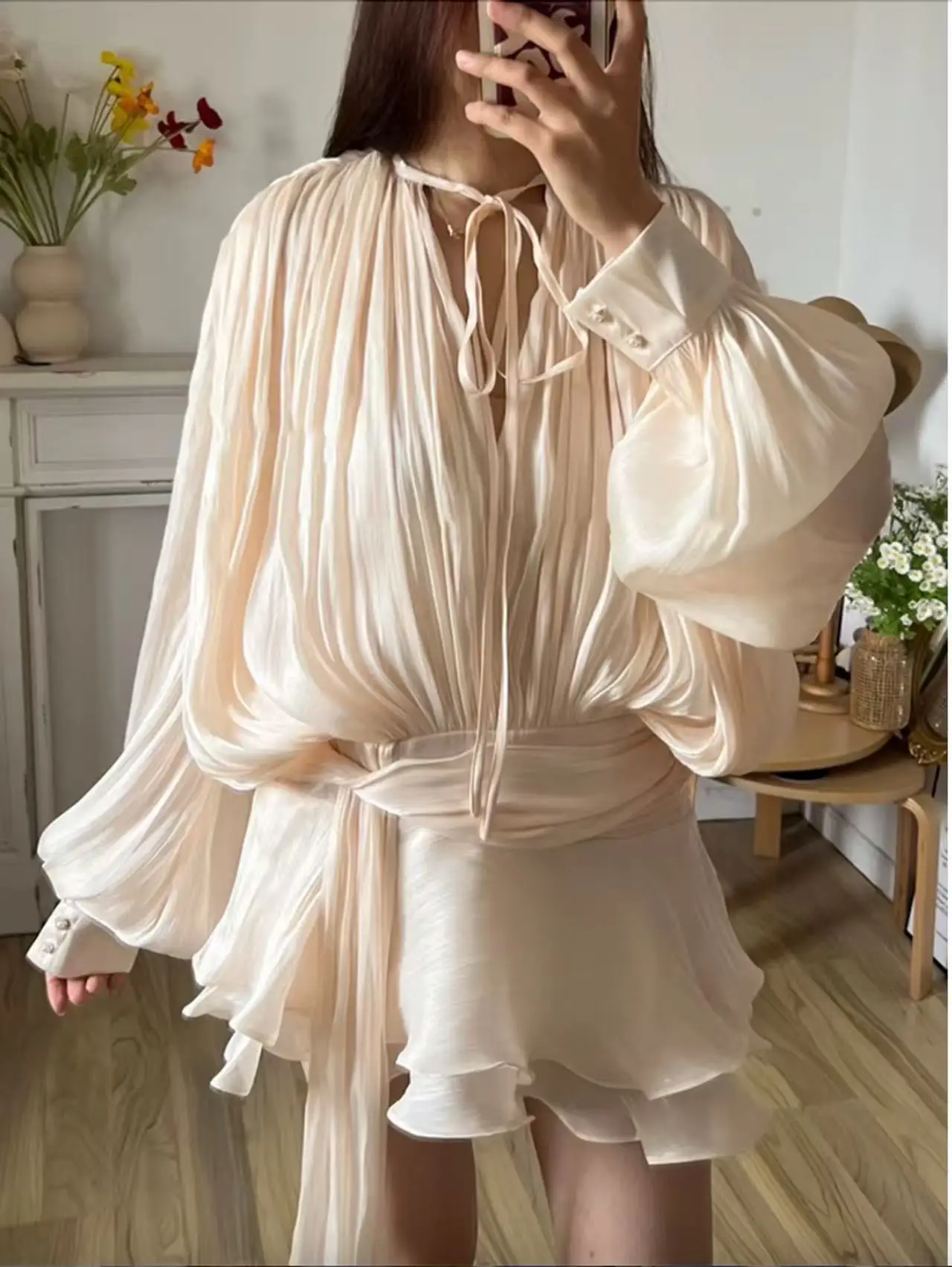 

Stunning Shiny Ruffles Lace Up Mini Dress Women's Chic Loose Hollow Out A-line Pleated Vestidos Lady Summer Party Gowns 2025 New