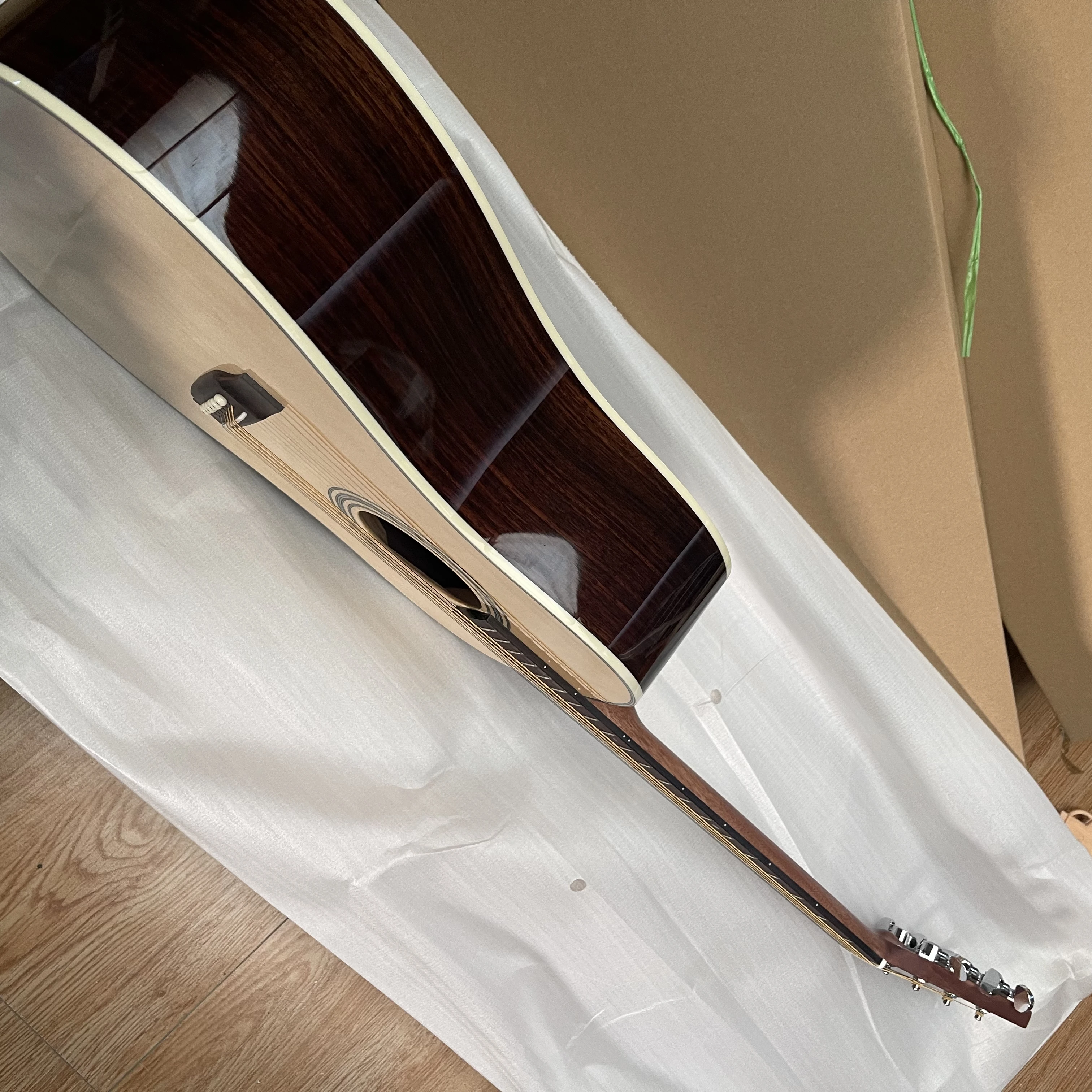 D28 41 inch spruce veneer, rosewood side panel backboard rosewood fingerboard