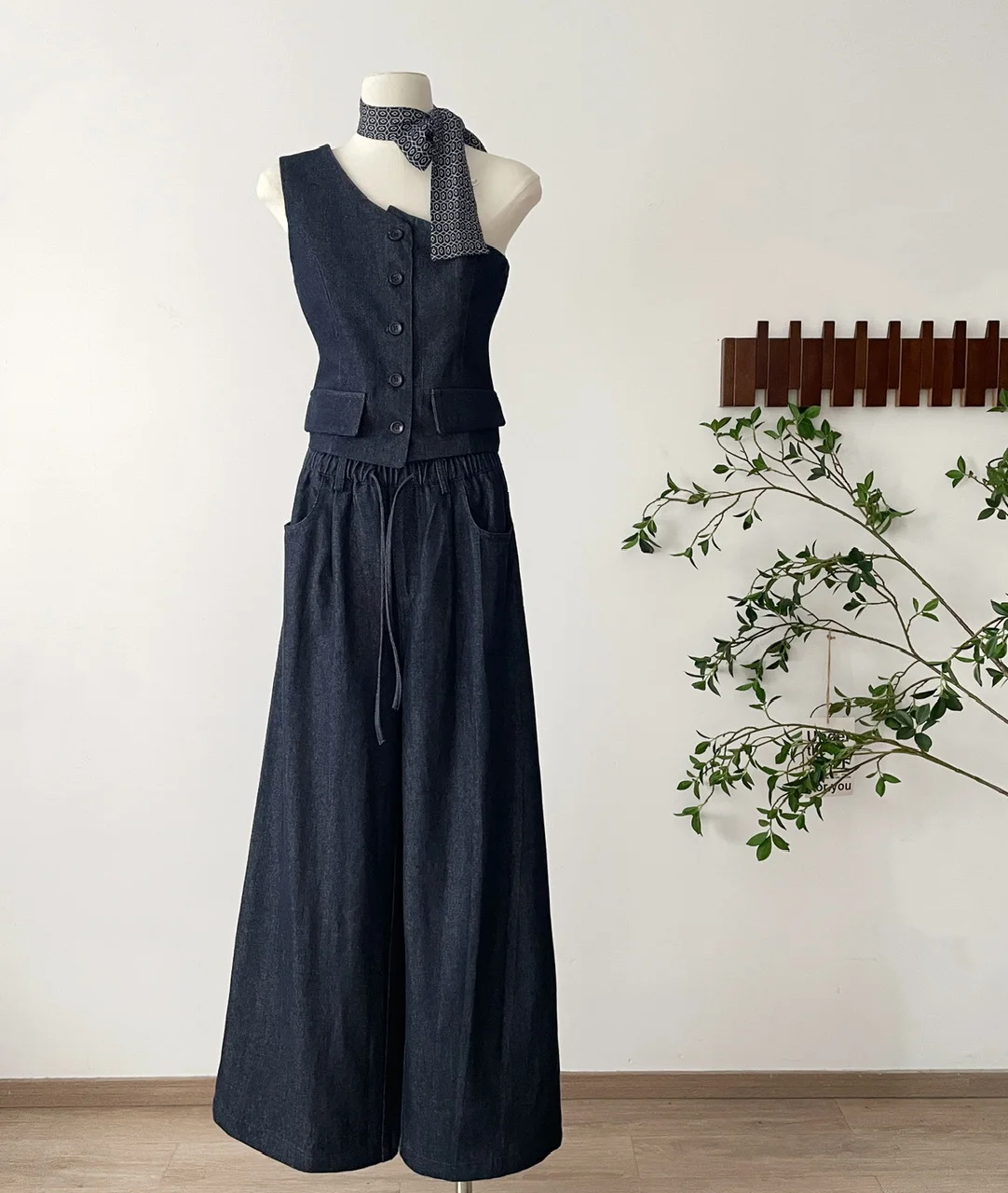 

Summer Women French Vintage Tide Old Money Denim Tide Outfits 2 Piece Set Off Shoulder Tank Tops + Baggy Jean Wide Leg Pants