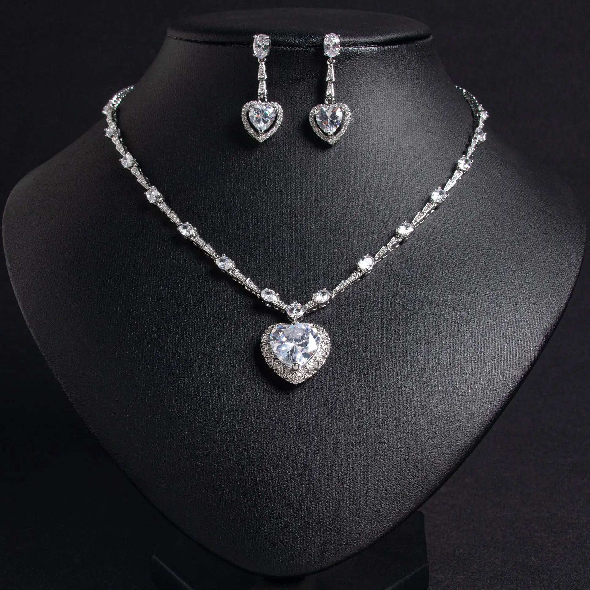 Roadrunner Sense Delicate Heart Jewellery Accessories Women Necklace Earrings Set Travel Speech Party Holiday Gift M-149