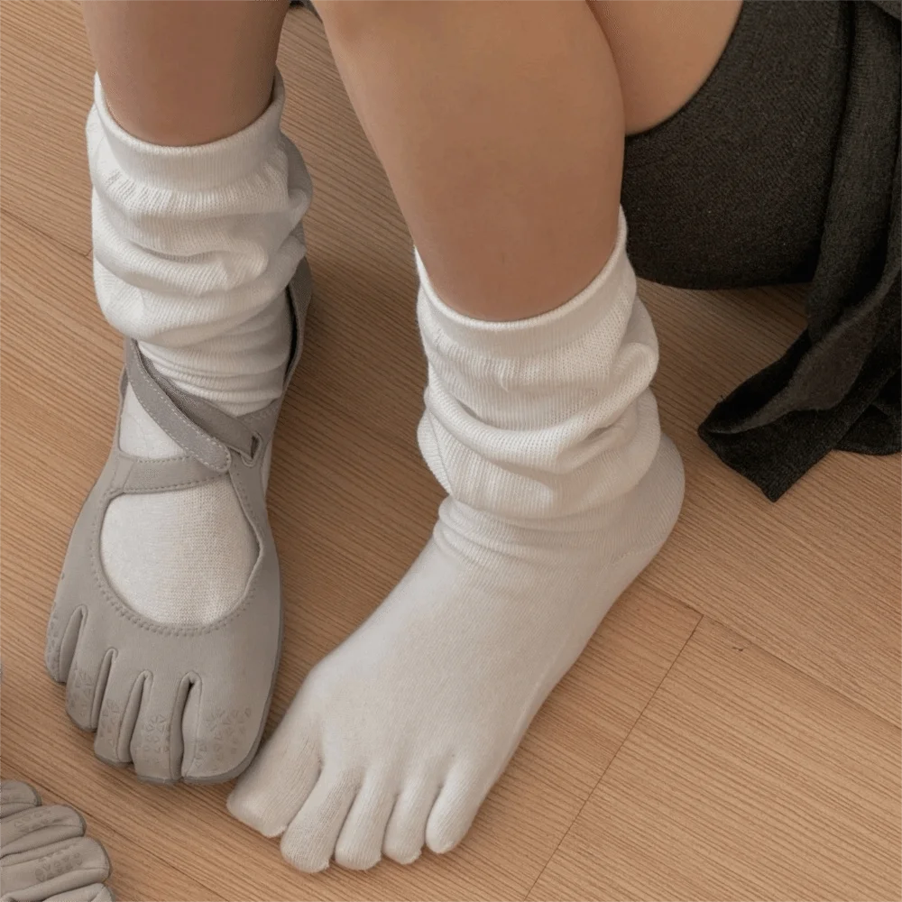 

Sweet Cotton Five Finger Socks Solid Color Breathable Split Toe Socks Wool Warm Middle Tube Five Toe Socks Girls