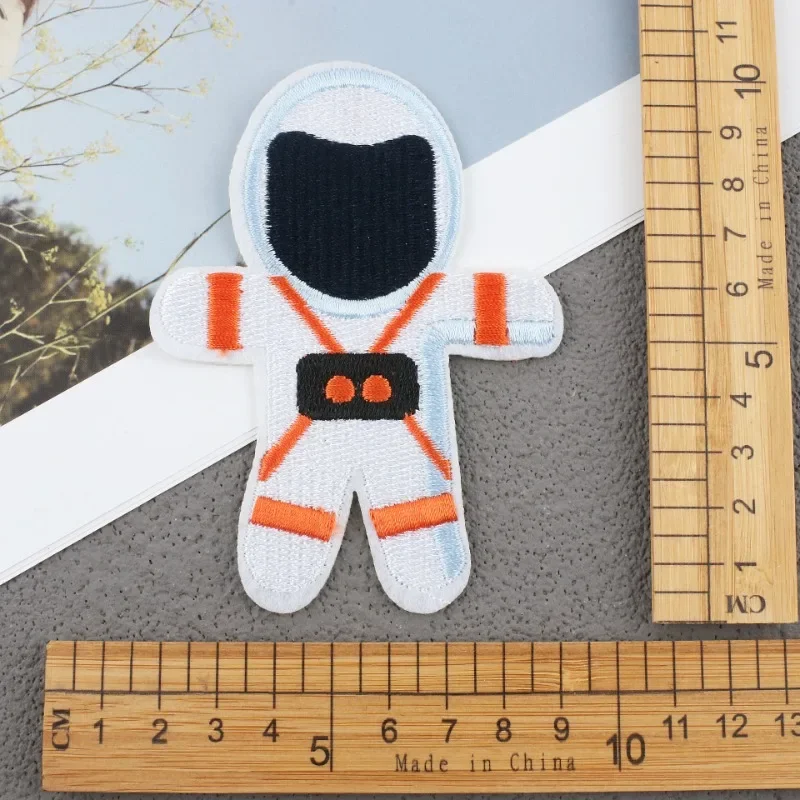 

Computer Embroidery Label Astronaut Embroidery Cloth Sticker Planet Patch Sticker Ironing Rocket Decoration Chapter Boy Cartoon