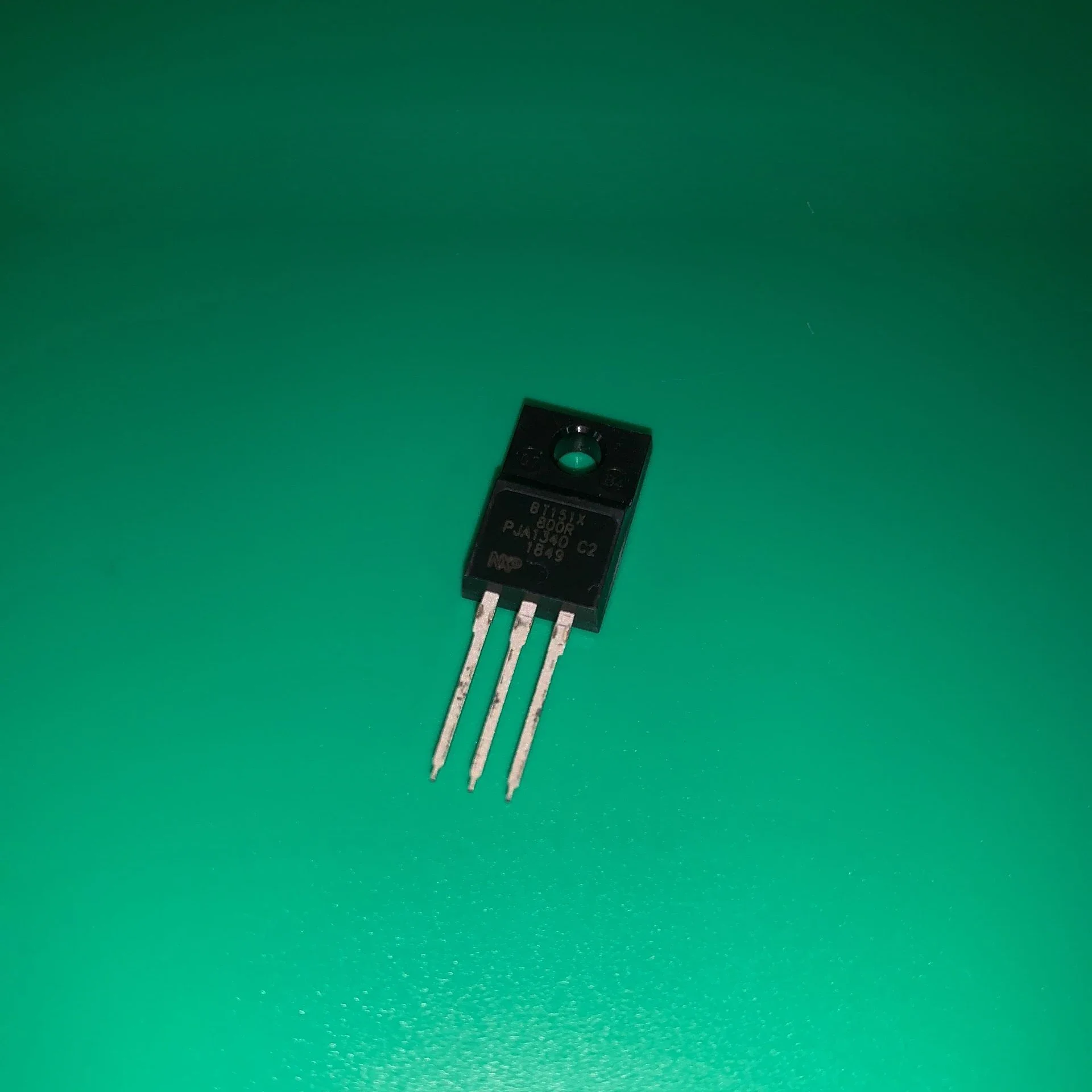 10Pcs/Lot BT151X-80…