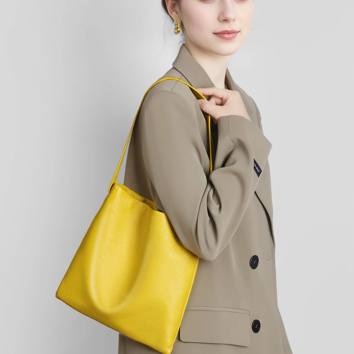 

Ins Style Yellow Soft Leather Tote Bag Women Large Capacity Casual Shoulder Bag Korean Fashion Lazy Bucket Bag for Daily Use
