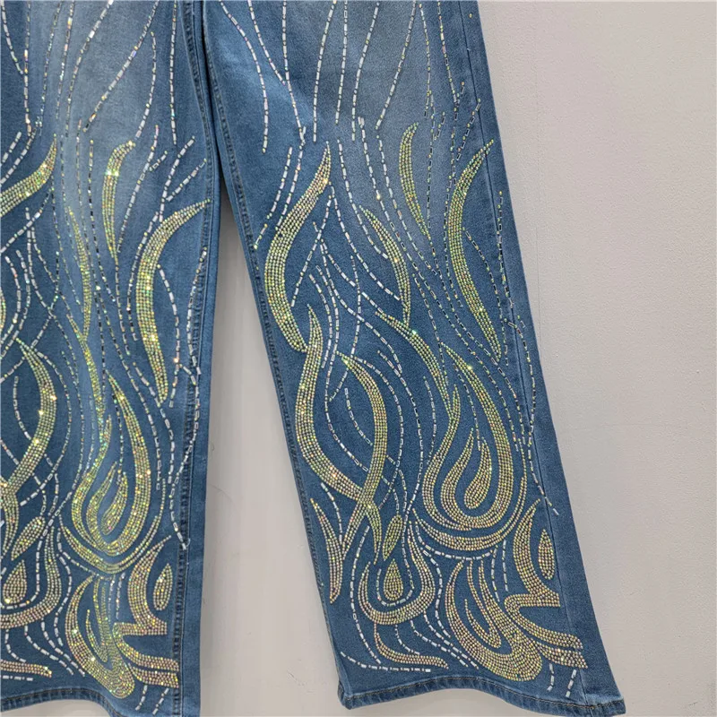 جينز مستقيم قابل للتمدد بتصميم جديد لخريف 2025 من حجر الراين الثقيل عصري رائع غير رسمي للسيدات