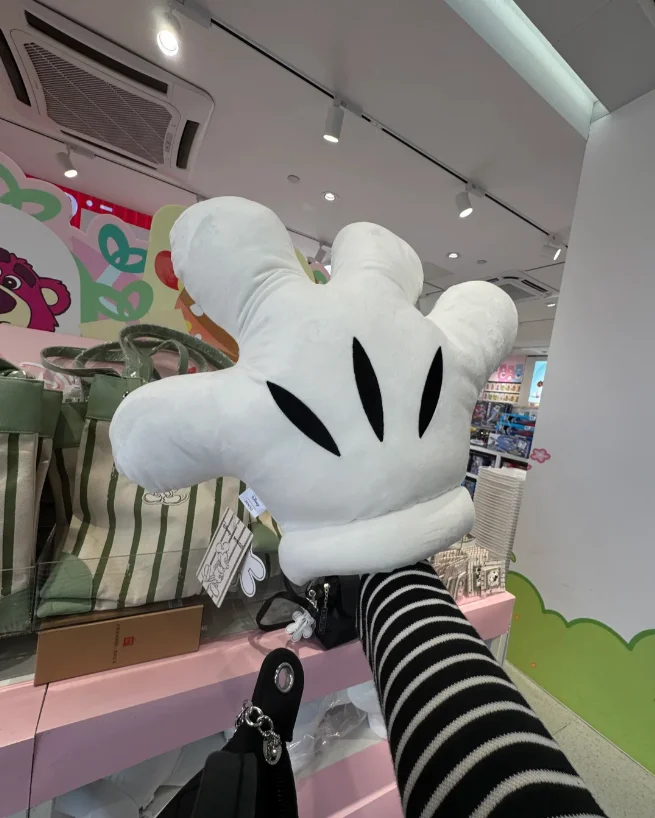 Mainan Sarung Tangan Telapak Tangan Disney Mickey Mouse Asli Baru Kehidupan Menyenangkan 40Cm Bantal Tubuh Mainan Mickey Mouse Lembut untuk Dekorasi Ruangan