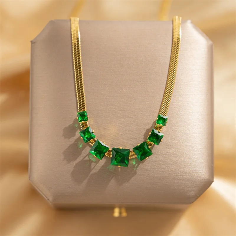 Fashion retro geometric design square neck chain green zircon collar chain Sen series exquisite versatile necklace gift