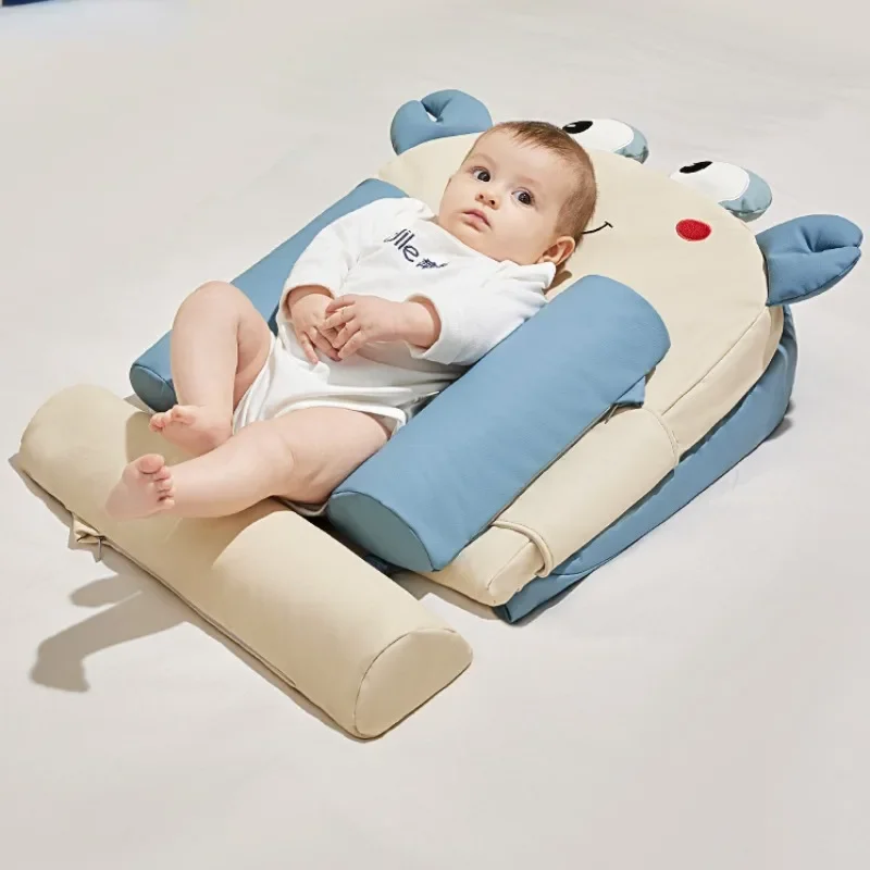 

Cartoon Crab Baby Anti-vomiting Ramp Pad, Anti-spillage Choking Slope Pillow, Newborn Baby Essentials Baby Feeding Pillows