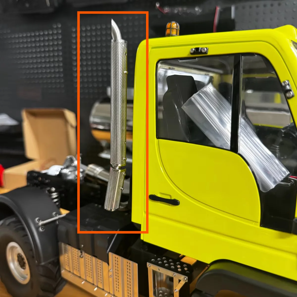 

Радиоуправляемая Автомобильная выхлопная труба 1/10 RC U423, альпинистский автомобиль, металлическая модель, обновленные Имитационные аксессуары