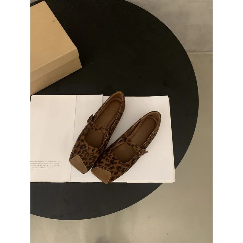 حذاء ماري جين ريترو صغير للنساء، للربيع والخريف، حذاء مسطح جديد بطبعة الفهد بمقدمة مربعة كاجوال