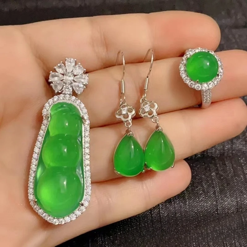 

New silver plated inlaid set with three pieces of chalcedony, ice seed, fluorescent necklace, ring, earring, temperament gift