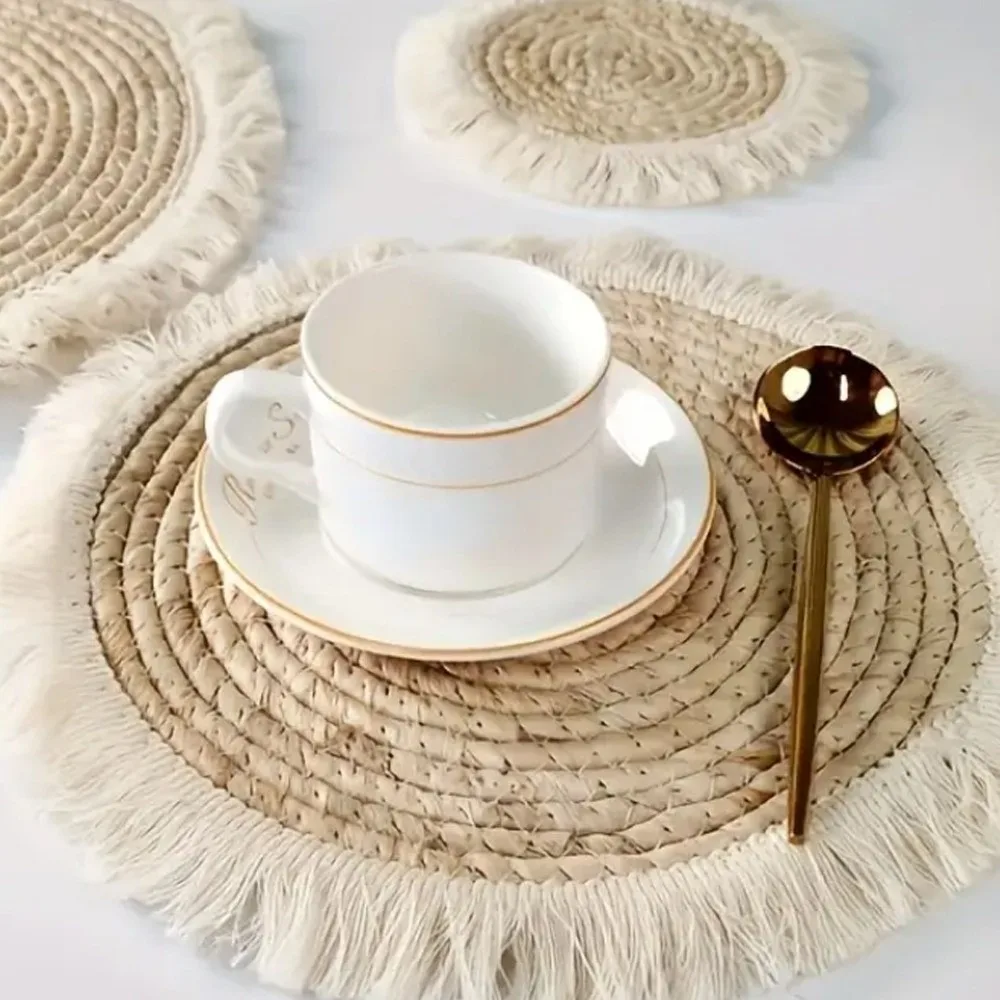 Boho Straw Woven Tray Wall Decor Round Basket Macrame Straw Wall Hangings Non Slip Heat Resistant Woven Coaster Placemat