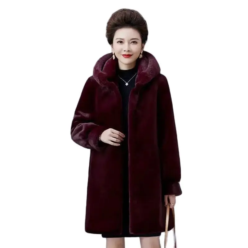 

Lmported New Coats Middleaged And Elderly Women Whole Fur Grass Haining Long Fashion Mothers Imitation Velvet Coa