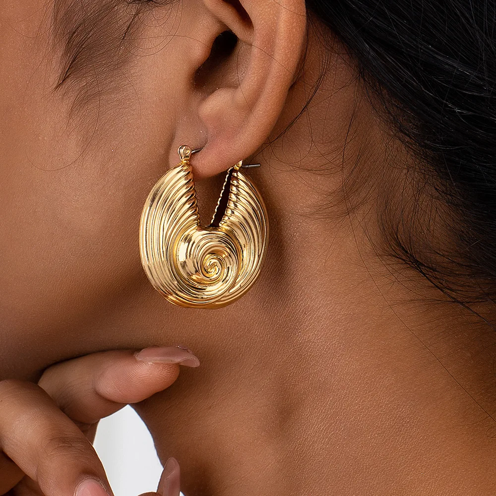 Hoop Earrings For Women Metal Round Conch Spiral Pattern Hollow Geometric Ear Accessories Fashion Jewelry E524