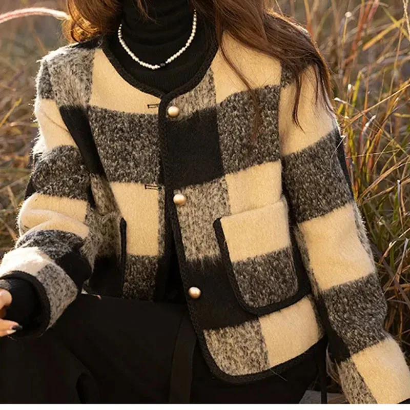 Women Short Plaid Wool Coat Celebrity Style Female Autumn Winter Woolen Lattice Jacket Ladies Add Cotton Small Fragrant Outwear