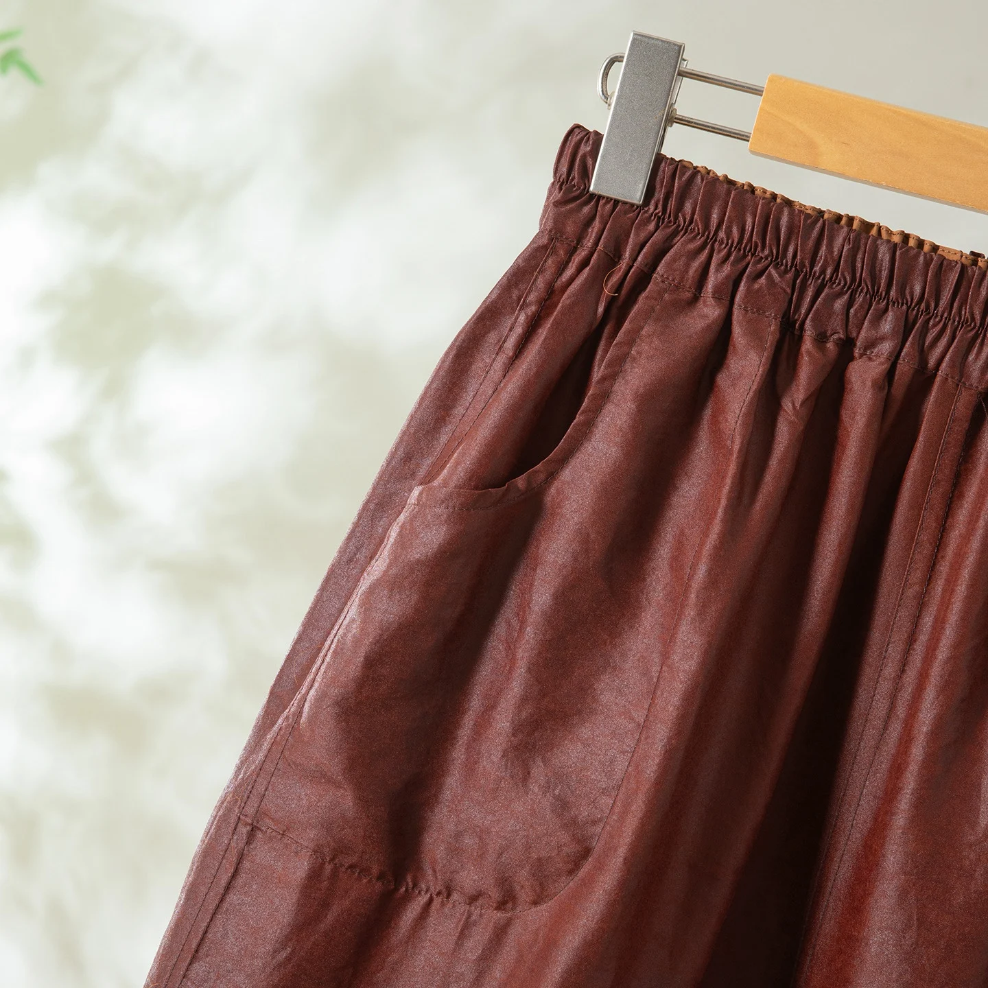 2025 Women's Fashion Early Autumn New 100% Natural Mulberry Silk Red Cloud Yarn Fragrant Cloud Yarn Retro Elastic Waist Pants