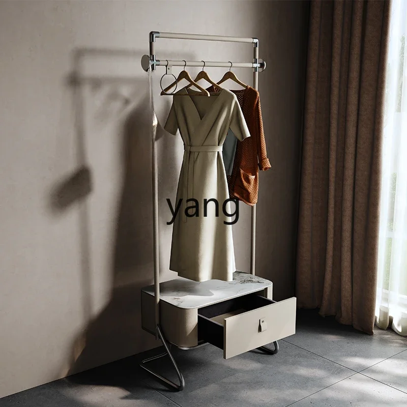 رف معطف بسيط من CCL وطاولة بجانب السرير وشماعة من الفولاذ المقاوم للصدأ للأرضية المتكاملة