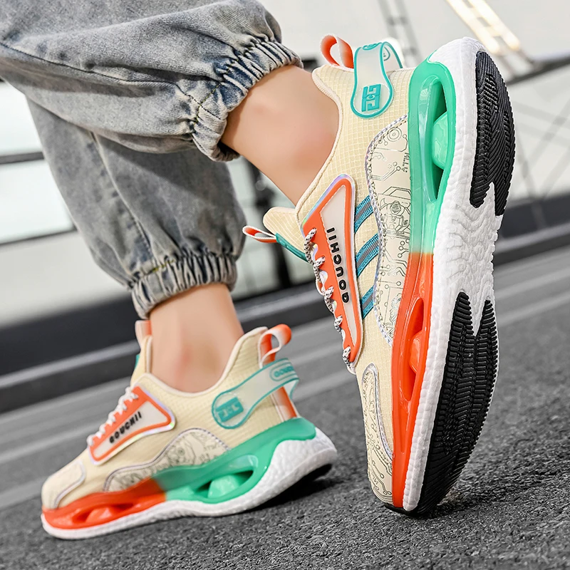 أحذية ركض شبكية من الكربون مضادة للانزلاق ومقاومة للاهتراء أحذية رياضية ترفيهية للسفر في الهواء الطلق عصرية وبسيطة