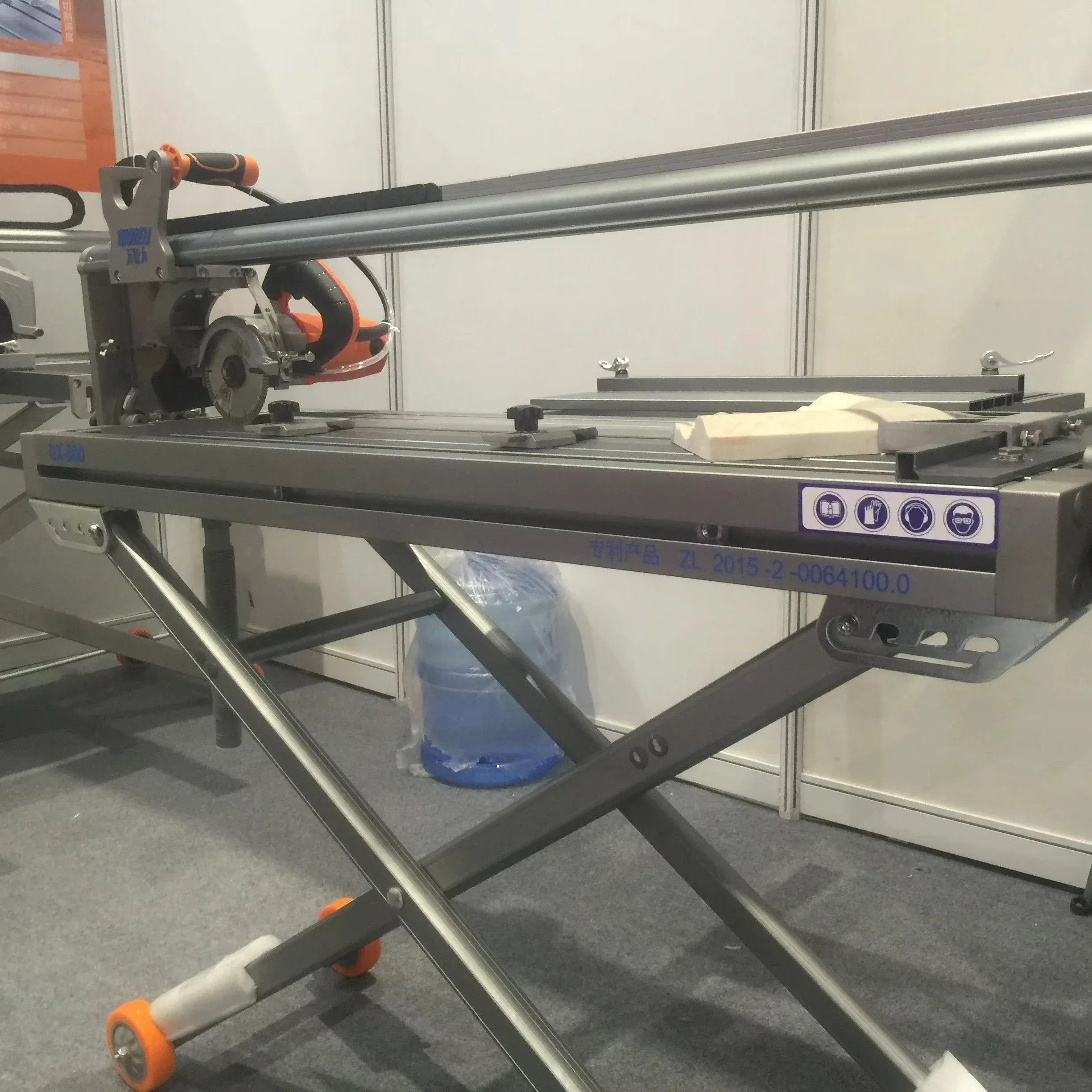 Edge With Water Dust-Free Circulation Electric Cutting Machine Portable 45 Degree Tile/Stone Edge Cutting Machine