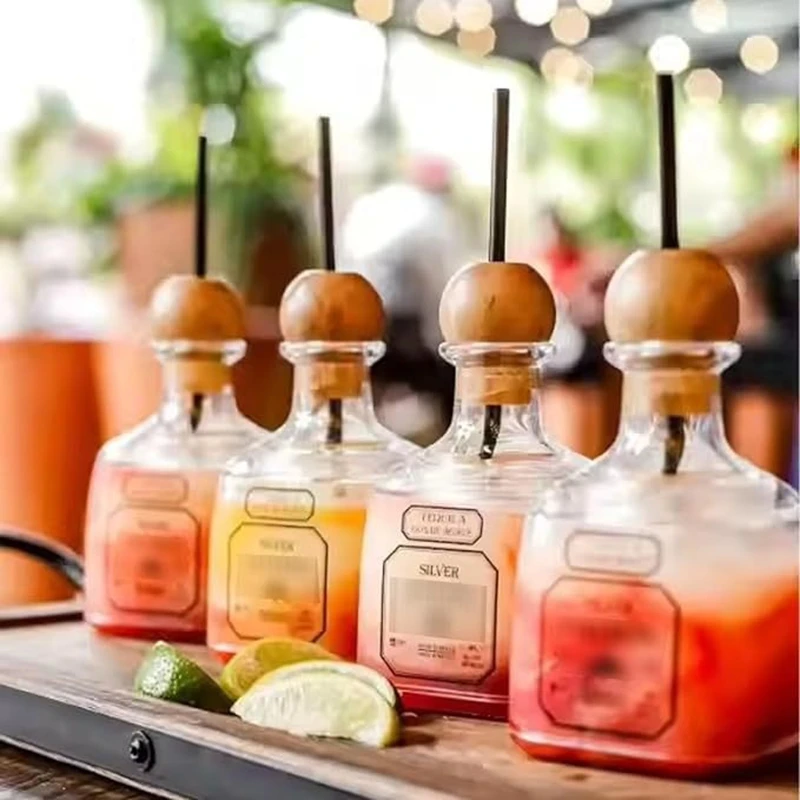 

375ML Empty Tequila Plastic Bottles Reusable Liquor Drink Bottle Mini Clear Cups With Straw and Wooden Round Stopper