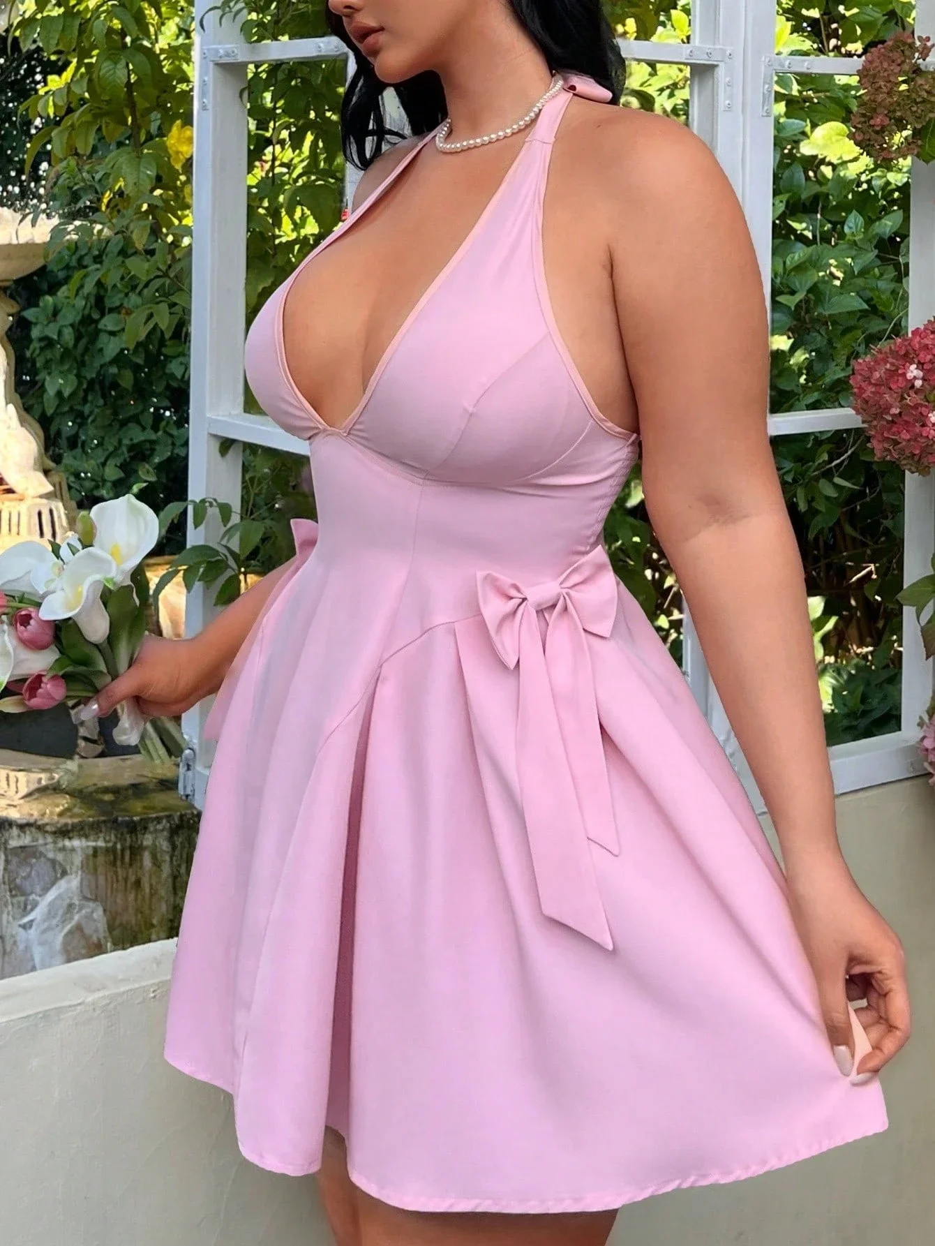 

Платье мини с глубоким V-образным вырезом и завязками на шее, с бантом на талии, для весенне-летних вечеринок, больших размеров