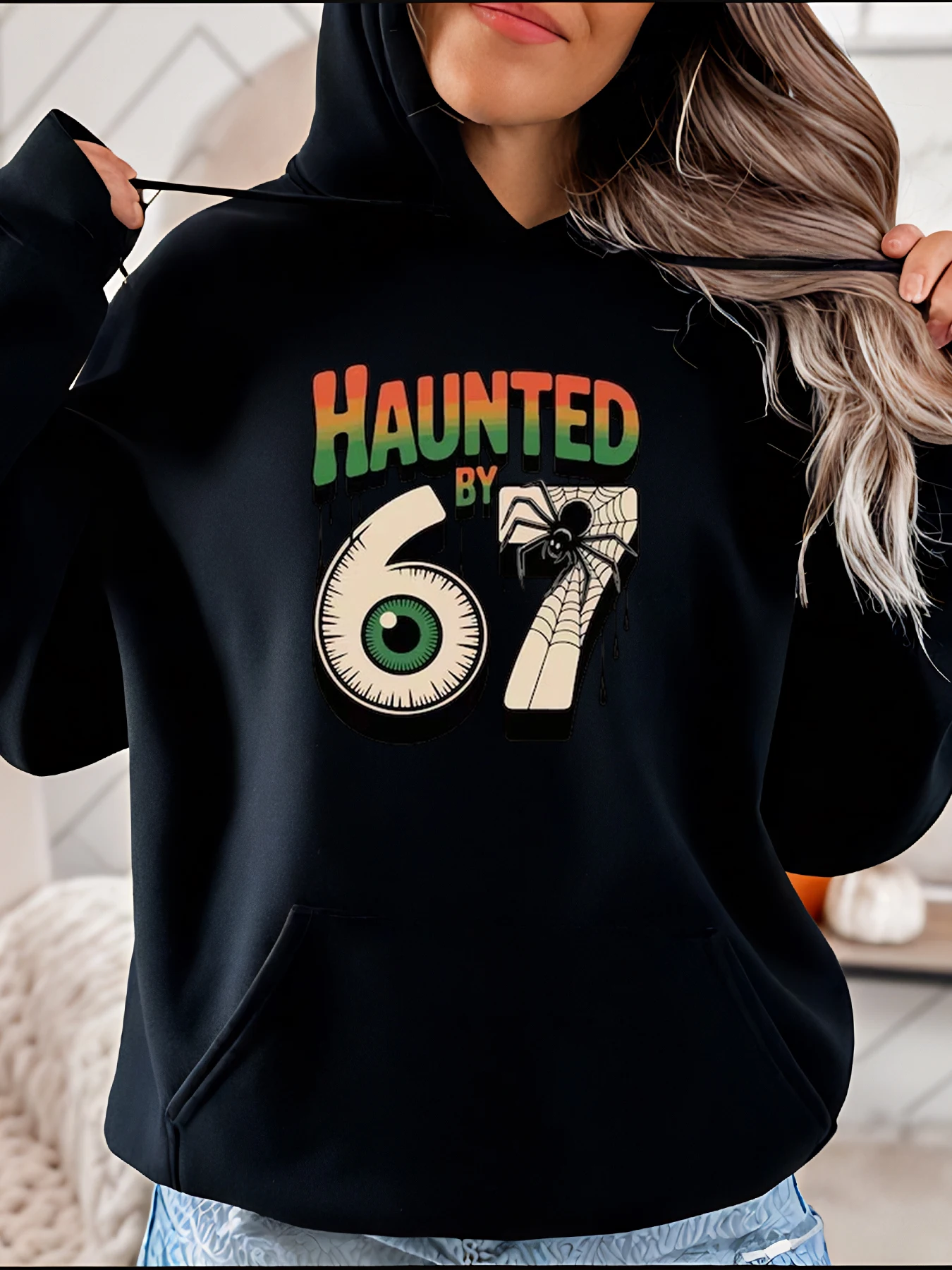 

Haunted by 67 Eye Spider Print Hoodie Halloween Costume Women's Casual Sweatshirt Spooky Fashion Gift for Women