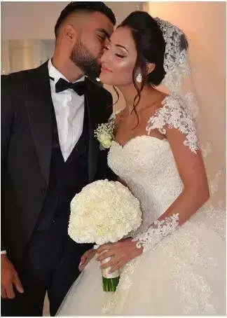 Personalizado appliqued frisado renda inchado vestido de baile personalizado vestidos de noiva tribunal trem mangas compridas apliques vestido de casamento