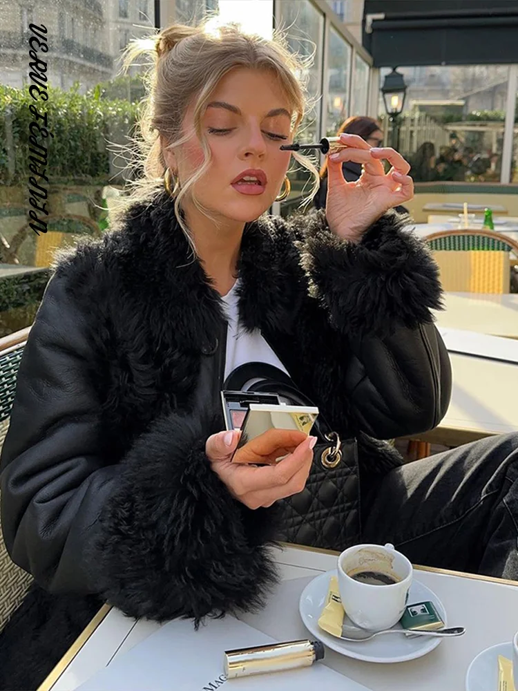 

Women's Winter Coat Patchwork Fur Leather Button Bomber Jackets Autumn 2025 Female Loose Fitting Coats Fashion Ladies Outerwears