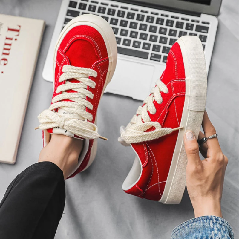 Tenis nuove scarpe da donna estate uomo scarpe sportive moda scarpe di tela Allmatch coppie Casual Shoea studente due scarpe da tavola di tendenza