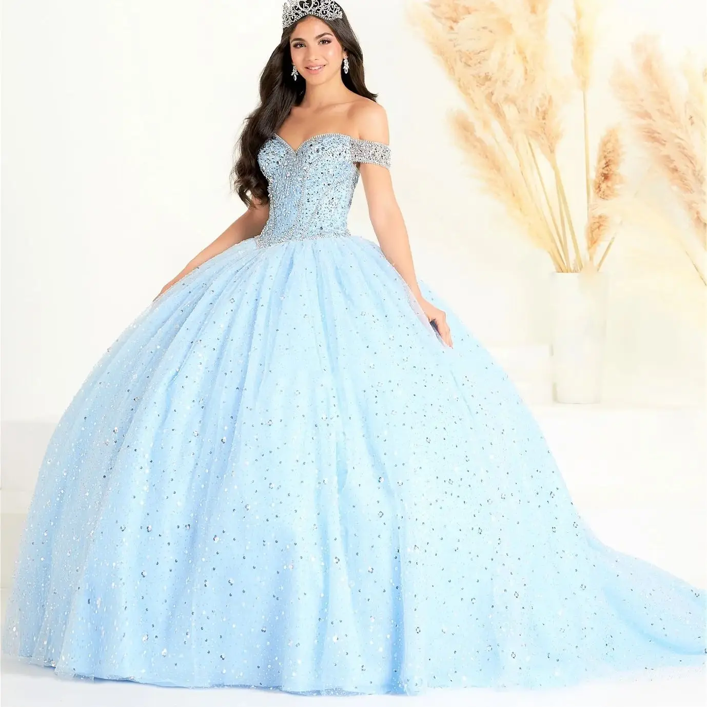 Sky Blue Quinceanera Dresses Ball Gown Off The Shoulder Sequins Crystals Mexican Sweet 16 Dresses 15 Anos Customized