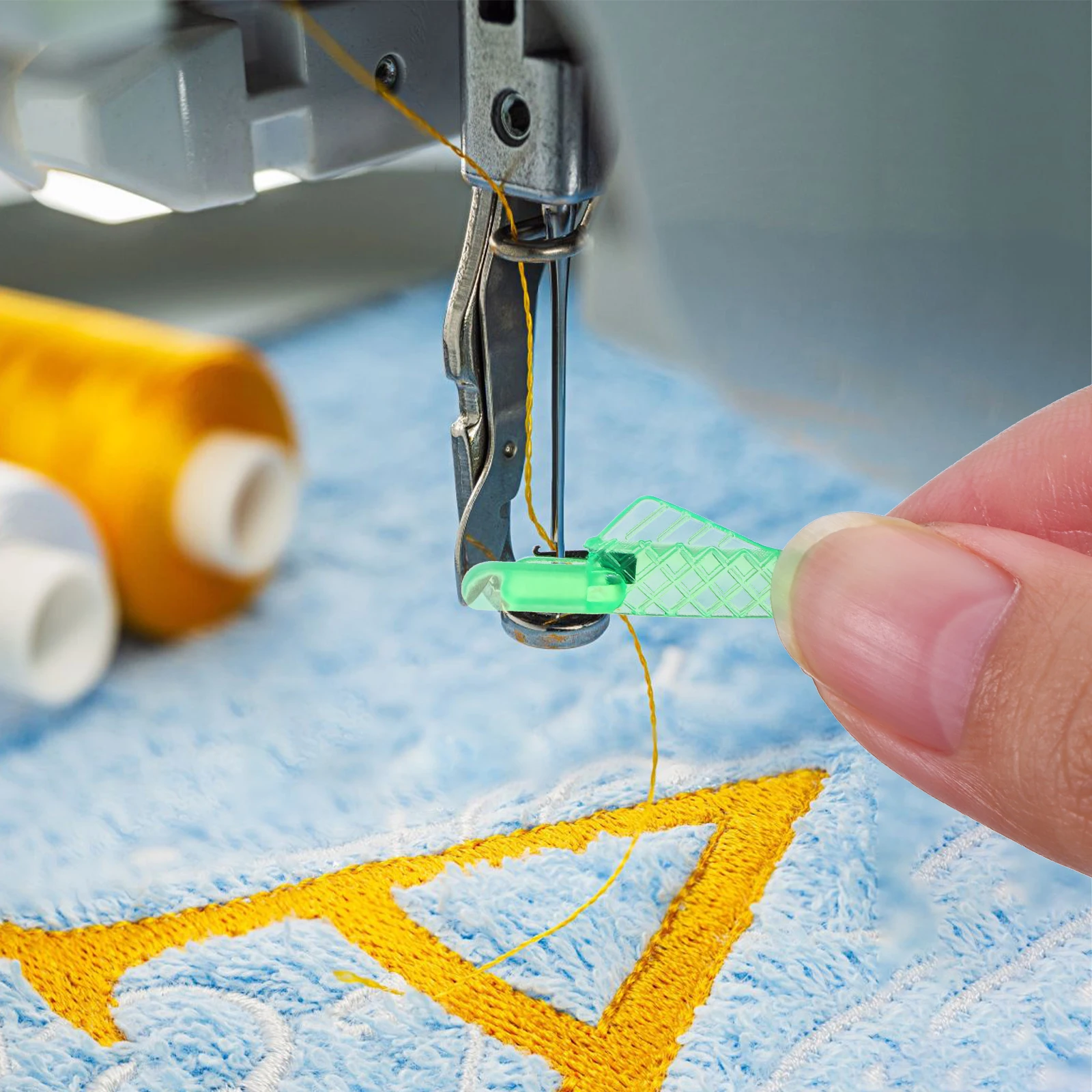 

Small Fish Needle Threader Plastic Lightweight Portable Sewing Supplies Multi Functional Craft Tools Embroidery Yarn Threaders