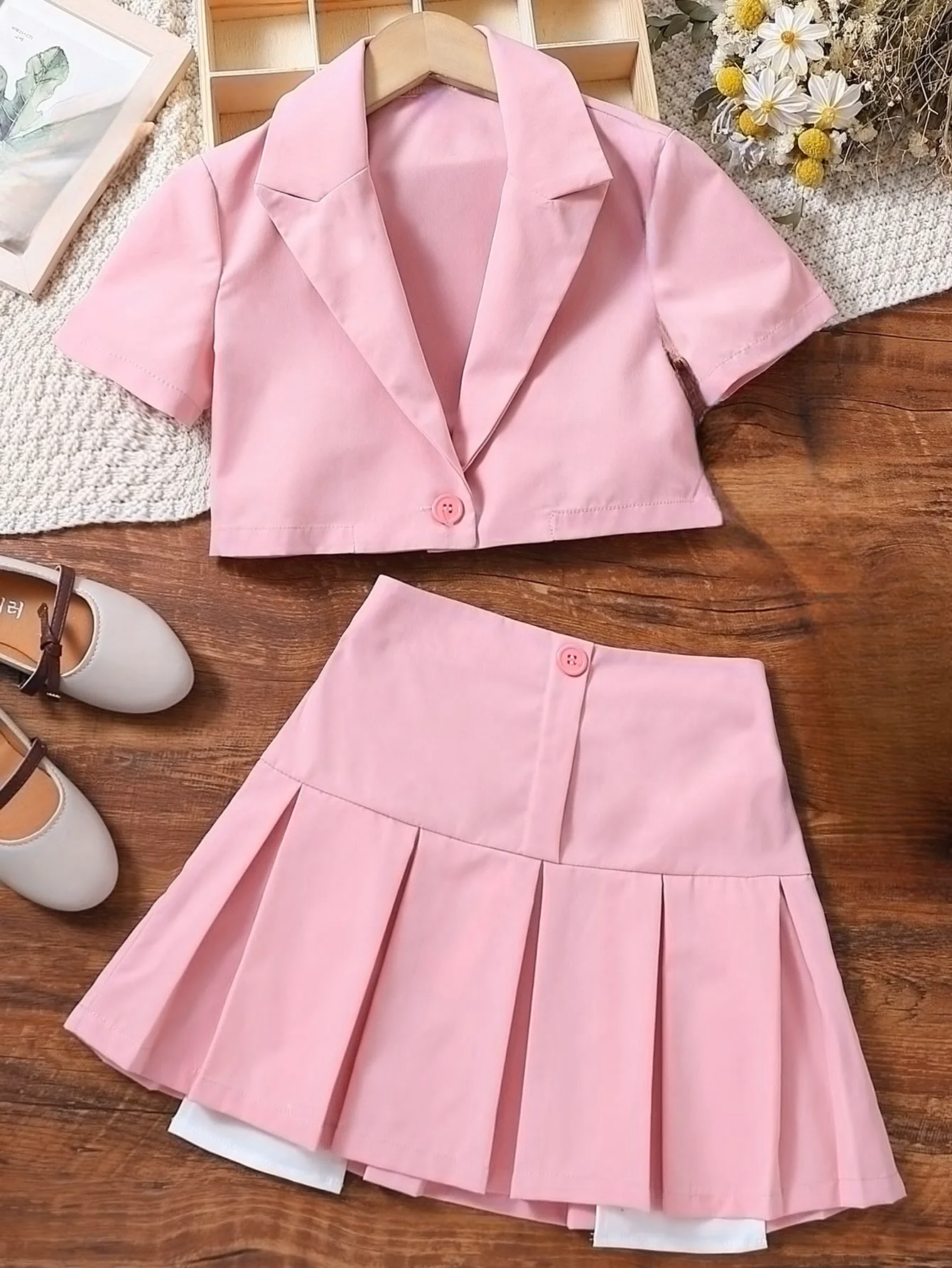 Fashion summer girl niche chic small suit jacket solid color pleated skirt A-line high-waisted I-line skirt two-piece set