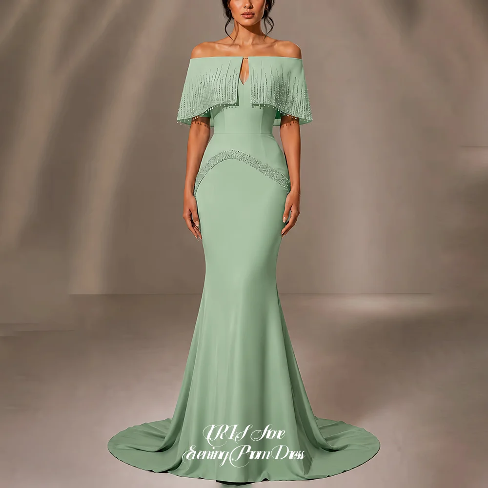 Vestidos de Fiesta Elegantes IRIS Verde Esmeralda con Hombros Descubiertos y Corte Sirena para Mujer, Personalizados con Flecos de Cuentas, para Gala 2026
