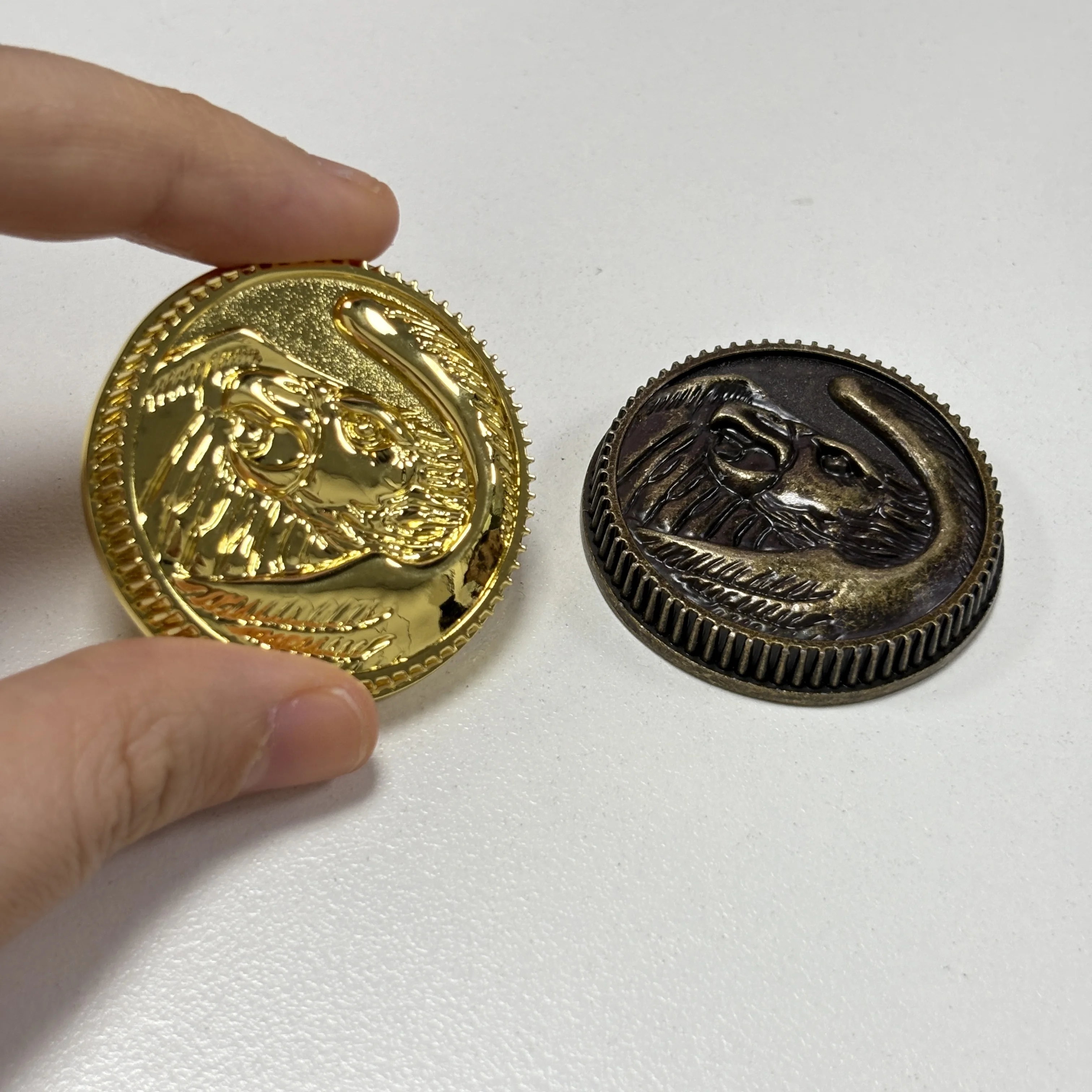 

Монета FALCON Power, золотая монета, состаренная, изготовленная для круглой монеты Legacy Ranger Morpher Prop