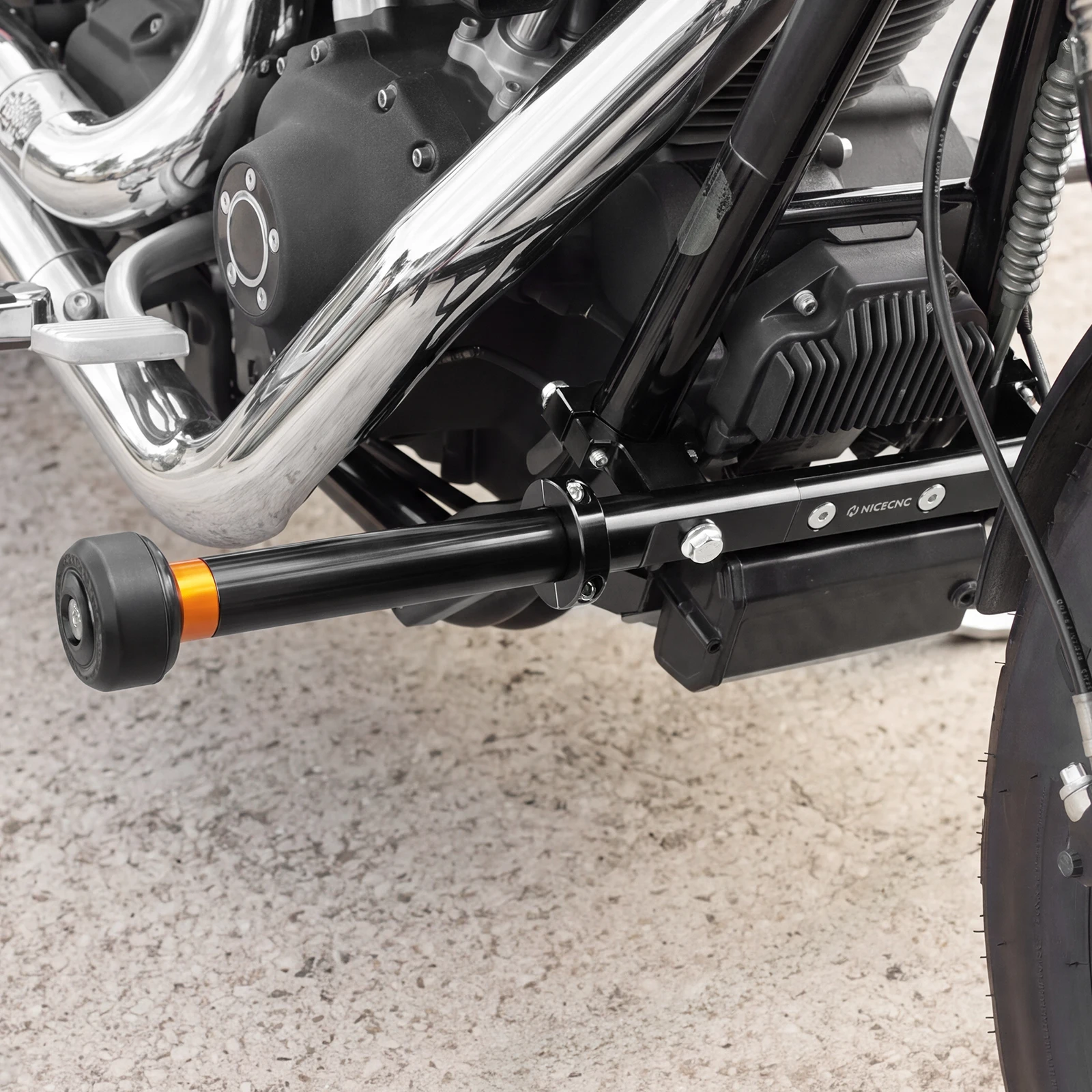 NICECNC Front-Sturzbügel Motorschutz für Harley Dyna 2004-2017 Street Bob Low Rider Fat Bob Wide Glide FXDB FXDL FXDF FXDWG – Detail 3