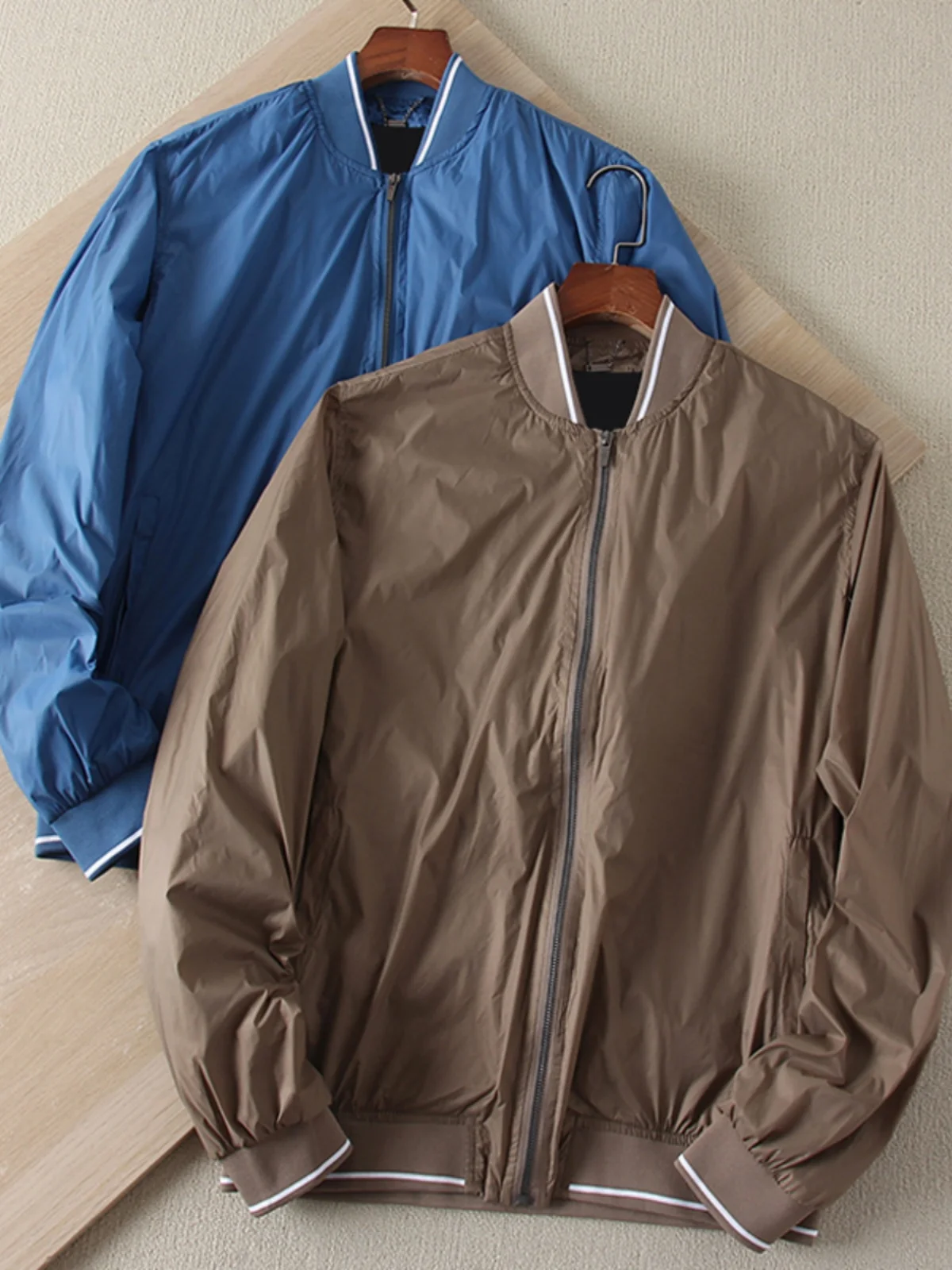 

Классическая мужская бейсбольная куртка Sli, осенняя модная повседневная спортивная одежда, стильная верхняя одежда из полиэстера, приталенный крой, длинный рукав, на молнии.